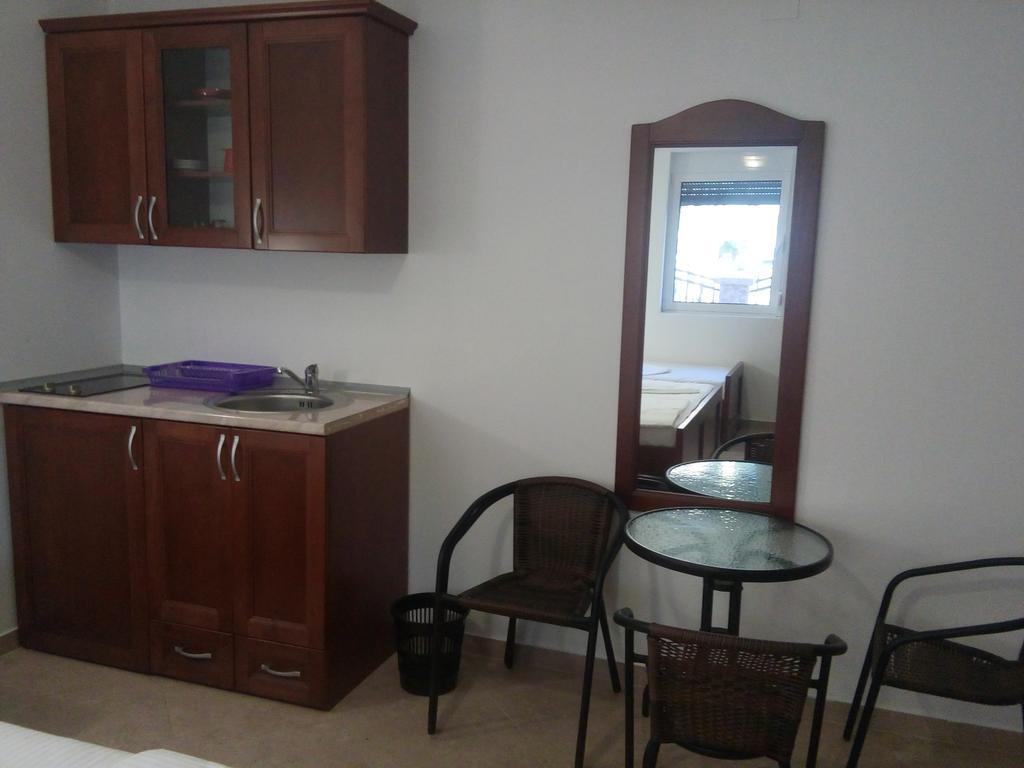 Apartments Vila A1 Dobra Voda Exterior photo