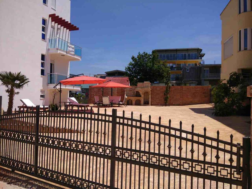 Apartments Vila A1 Dobra Voda Exterior photo