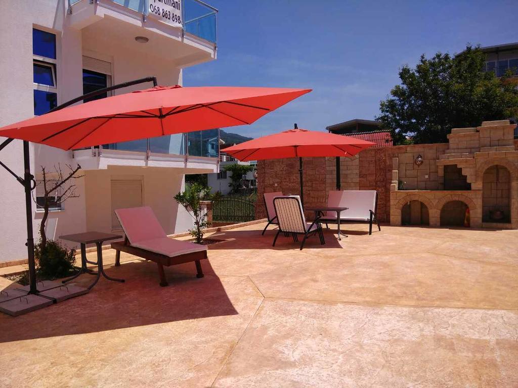 Apartments Vila A1 Dobra Voda Exterior photo