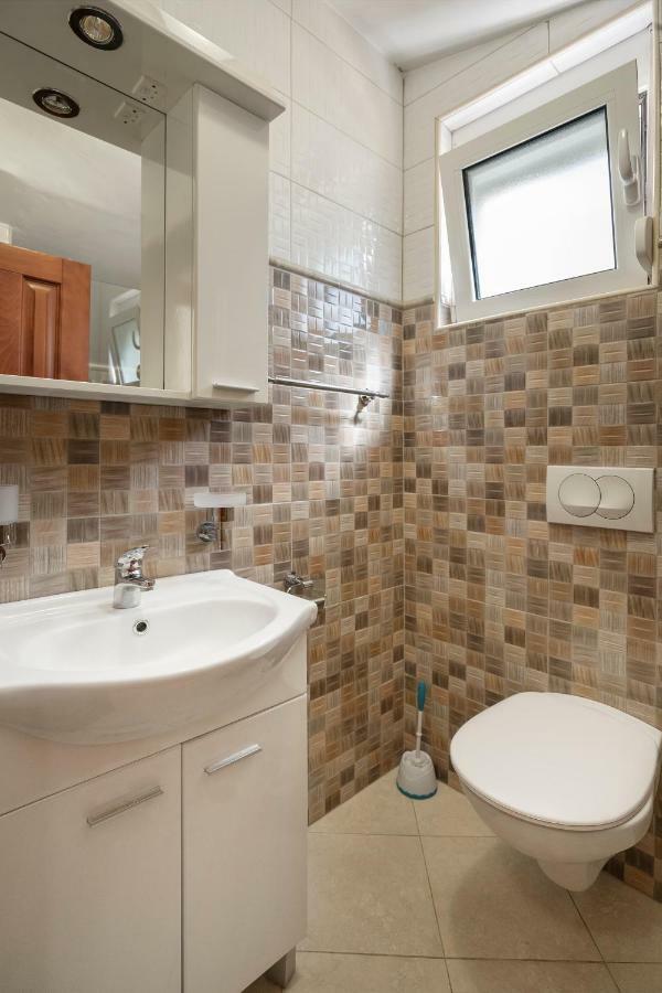 Apartments Vila A1 Dobra Voda Exterior photo