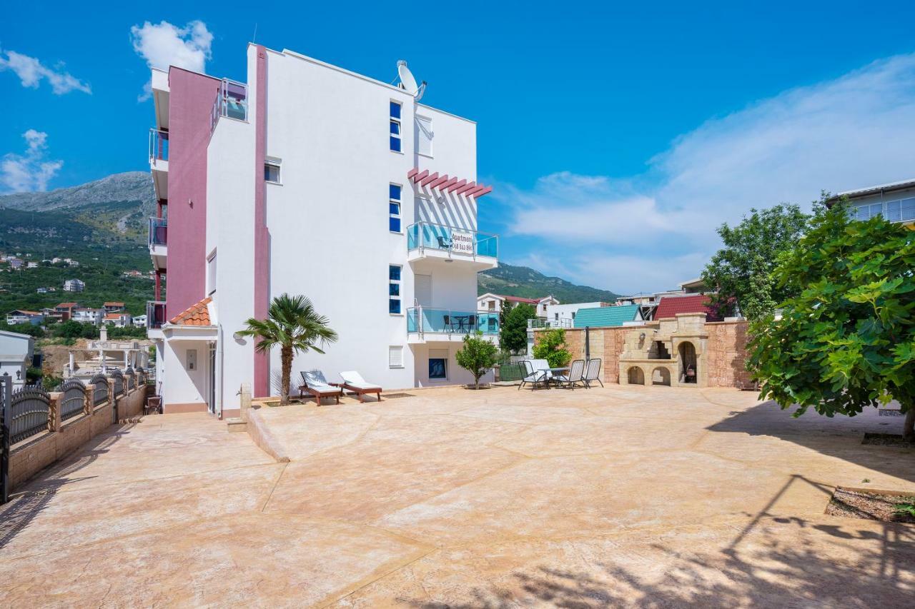 Apartments Vila A1 Dobra Voda Exterior photo
